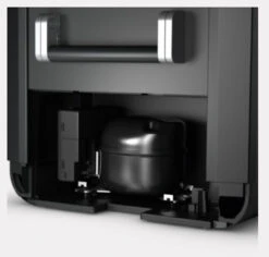 Dometic CFX3 45 Portable Compressor Fridge And Freezer Cool Box 40L -Family Camp Gear Store CFX 35 freezer 2 98199.1581593448