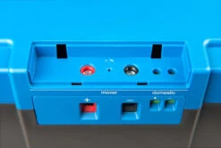 Victron Energy Peak Power Pack - 12.8V, 40AH, 512WH LiFePO4 Battery With Mains Charger And Solar/Alternator Charging 11 Victron Energy Peak Power Pack - 12.8V, 40AH, 512WH LiFePO4 Battery With Mains Charger And Solar/Alternator Charging -Family Camp Gear Store PPP connections front 87229.1639060240