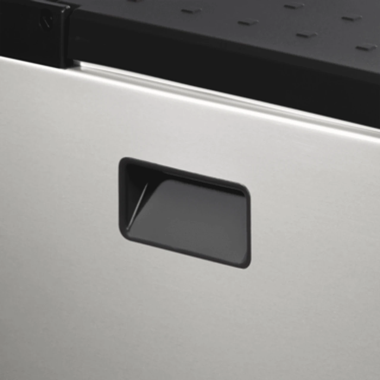 Dometic ACX3 40 3 Way LPG 12v Mains Portable Camping Fridge 6 Dometic ACX3 40 3 Way LPG 12v Mains Portable Camping Fridge - Image 4