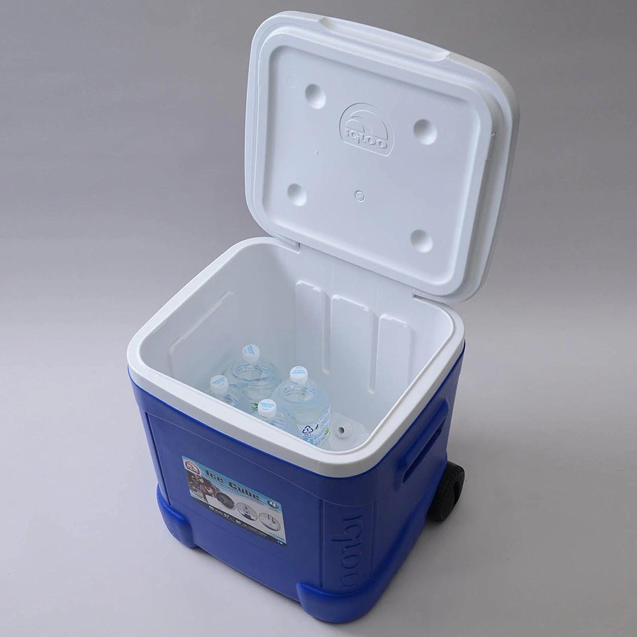 Igloo Ice Cube 60 Roller Wheeled Ice Chest Cool Box 5 Igloo Ice Cube 60 Roller Wheeled Ice Chest Cool Box - Image 3