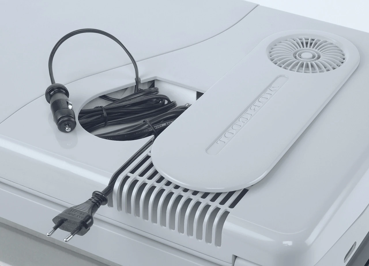 Dometic Waeco Mobicool Q40 Thermolectric 12v/240v Coolbox 7 Dometic Waeco Mobicool Q40 Thermolectric 12v/240v Coolbox - Image 5