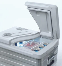 Dometic Waeco Mobicool Q40 Thermolectric 12v/240v Coolbox 14 Dometic Waeco Mobicool Q40 Thermolectric 12v/240v Coolbox -Family Camp Gear Store mbc q40 9105301620 d101 76449.1392035255