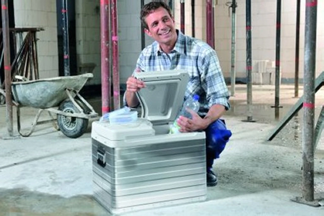 Dometic Waeco Mobicool Q40 Thermolectric 12v/240v Coolbox 9 Dometic Waeco Mobicool Q40 Thermolectric 12v/240v Coolbox - Image 7