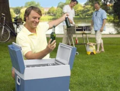 Dometic Waeco Mobicool W48 Electric 12v Mains Portable Cool Box -Family Camp Gear Store waeco w48 coolbox7 46181.1533742839